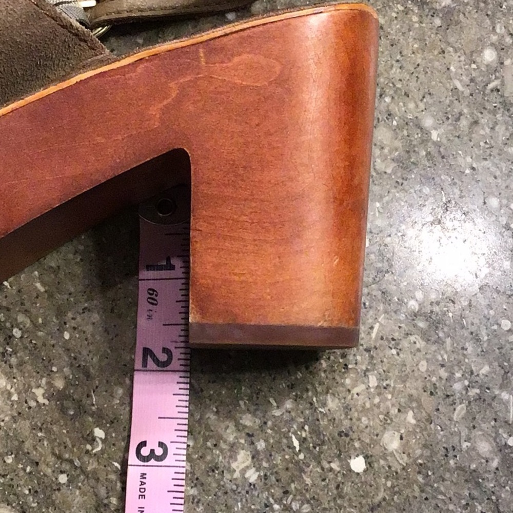 Latigo Iris tan leather sandals, 8.5 - Picture 7 of 16